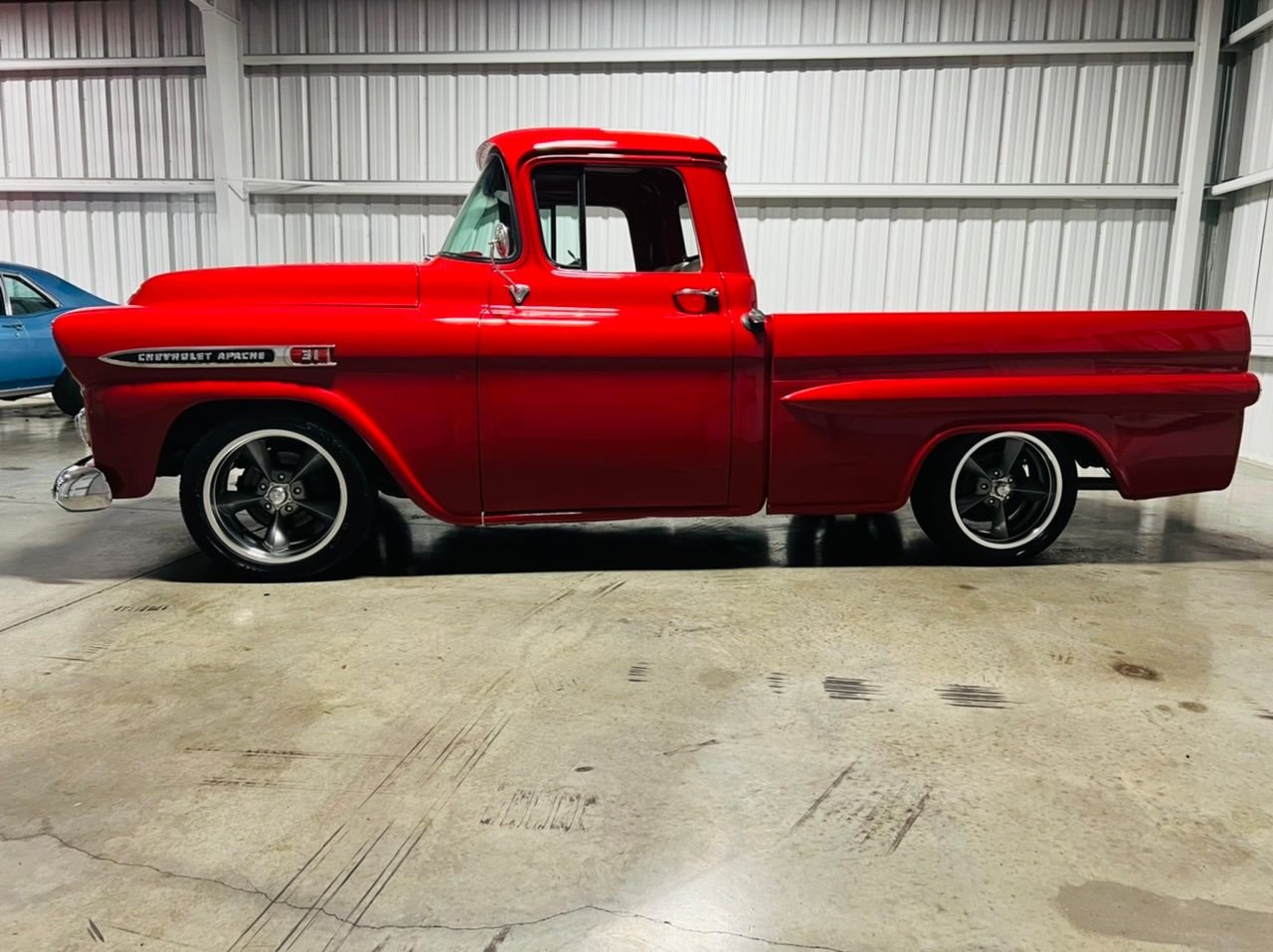1958 CHEVROLET APACHE - Image 4