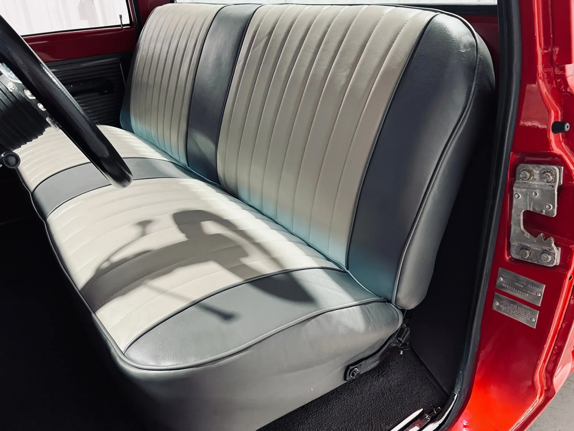 1968 CHEVROLET C10 - Image 11