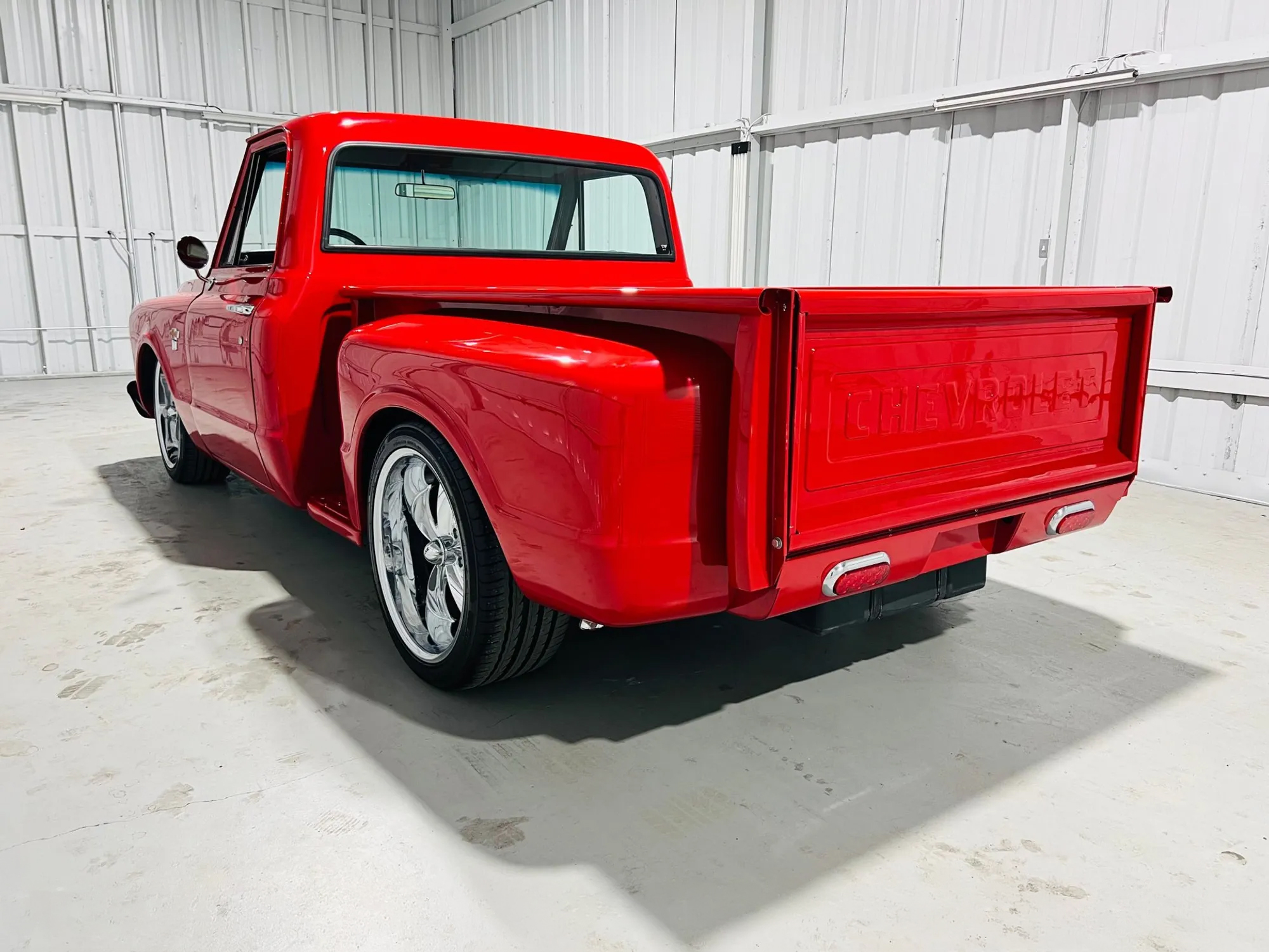 1968 CHEVROLET C10 - Image 3